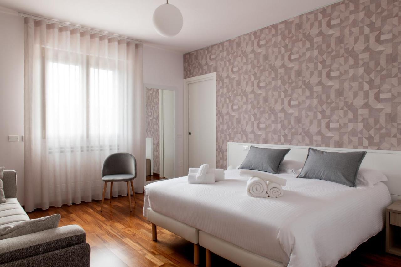 B&B Monna Lisa Rooms Montesano Scalo Exterior photo