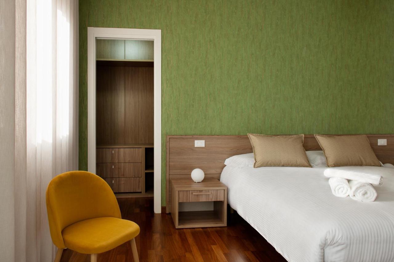 B&B Monna Lisa Rooms Montesano Scalo Exterior photo