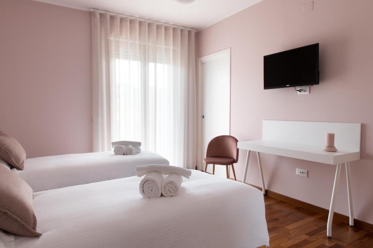 B&B Monna Lisa Rooms Montesano Scalo Exterior photo